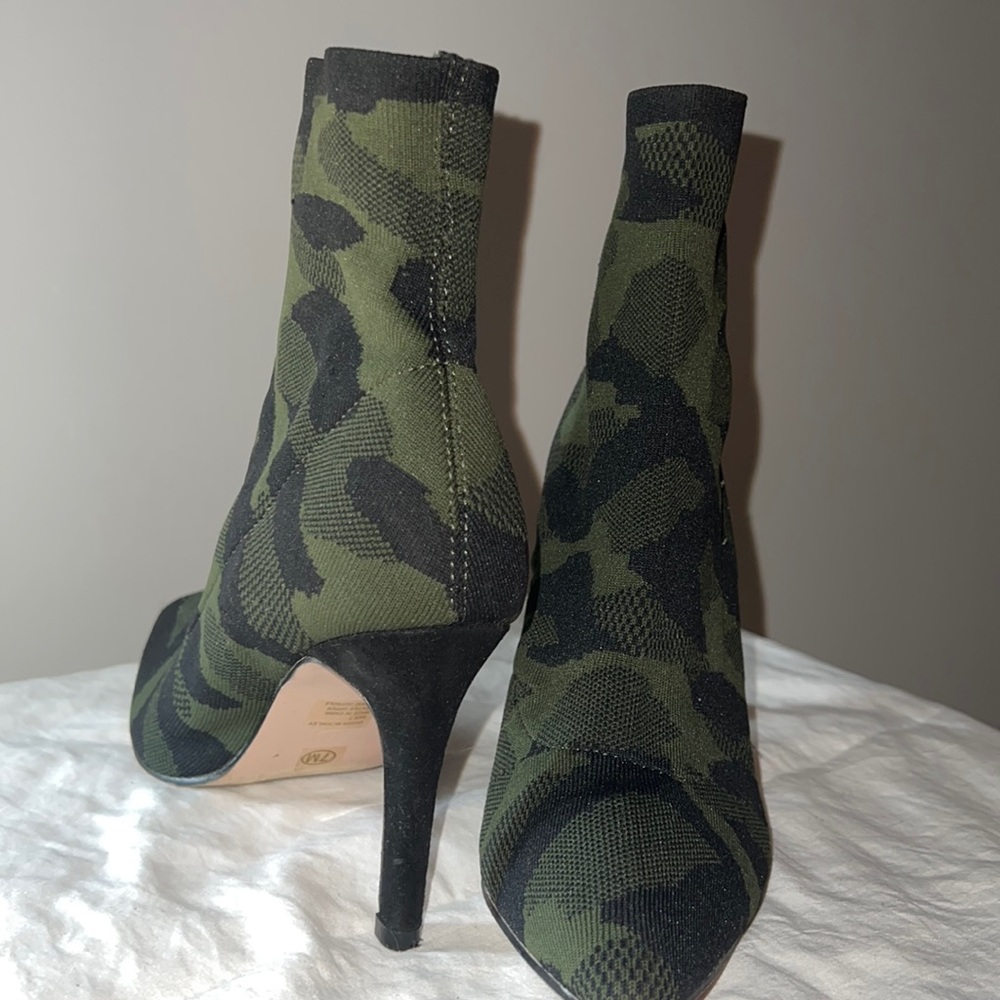 Camo bootie heals